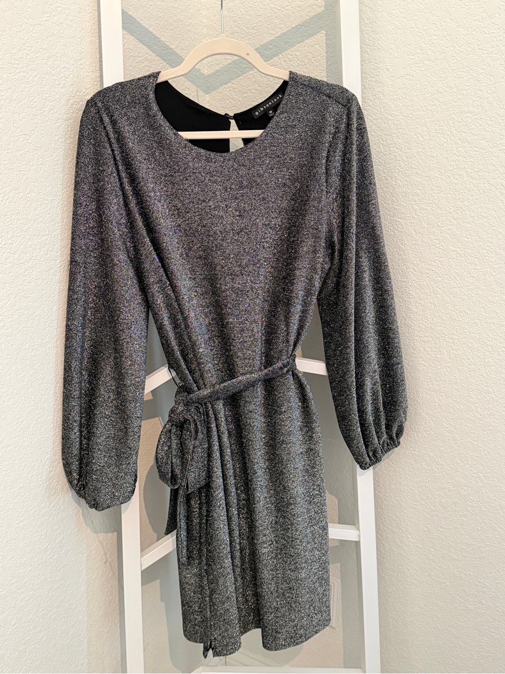 Gibsonlook Silver Sparkle Knit Blouson Sleeve Tie-Waist Party Dress M